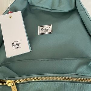Herschel backpack Come with diaper change station